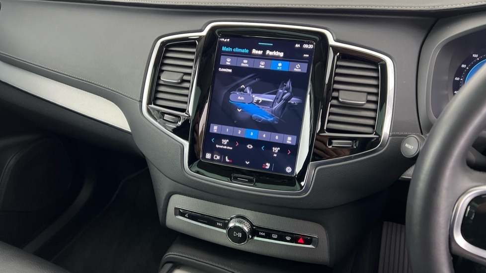 Used Volvo XC90 2023 for sale - 77982979: Photo 49