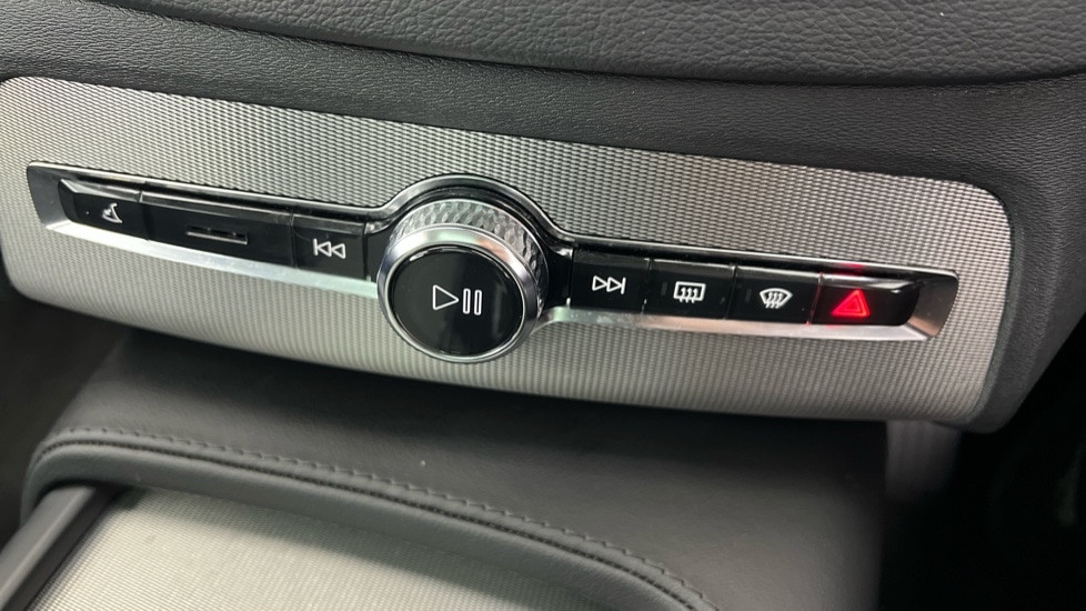 Used Volvo XC90 2023 for sale - 77982979: Photo 51