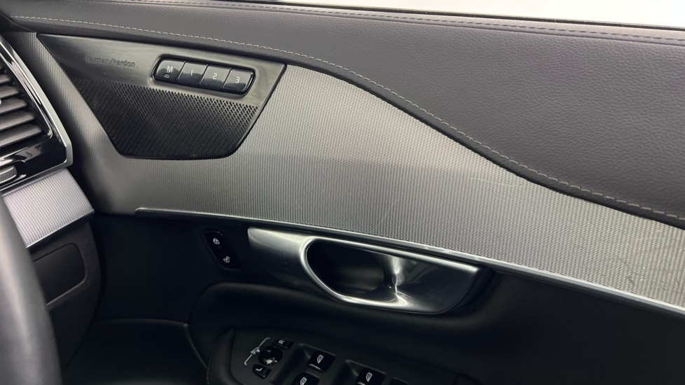 Used Volvo XC90 2023 for sale - 77982979: Photo 53