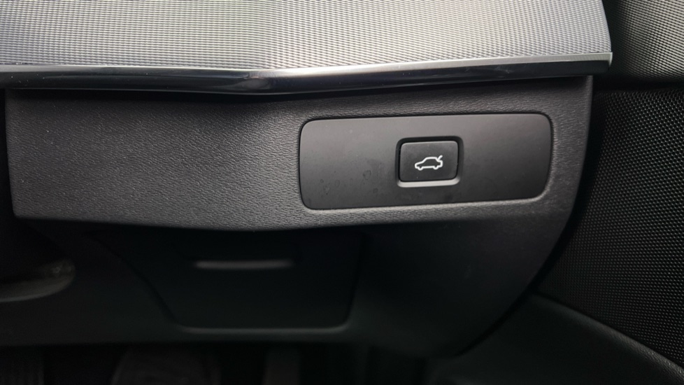 Used Volvo XC90 2023 for sale - 77982979: Photo 54