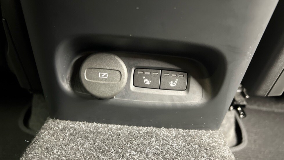 Used Volvo C40 2022 for sale - 77055619: Photo 40