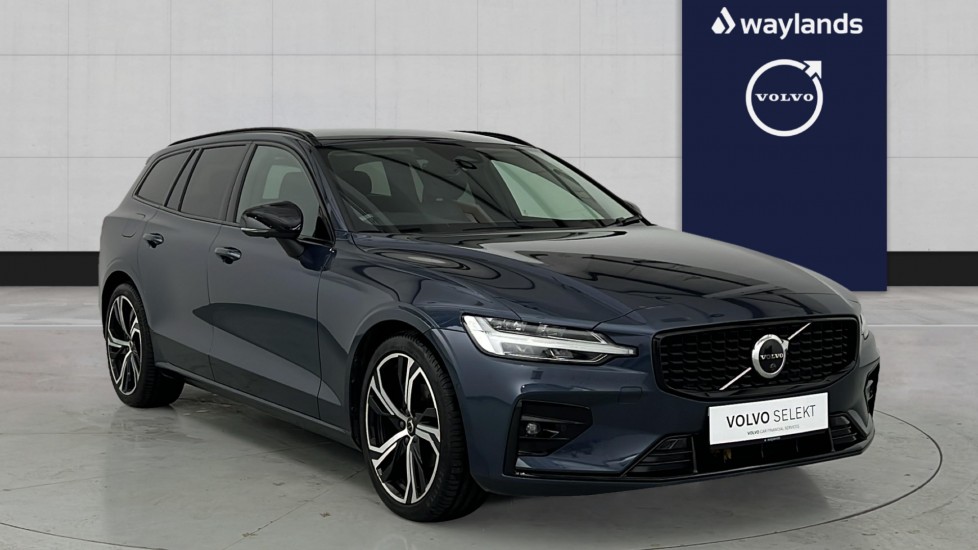 Used Volvo V60 2023 for sale - 76556837: Photo 1