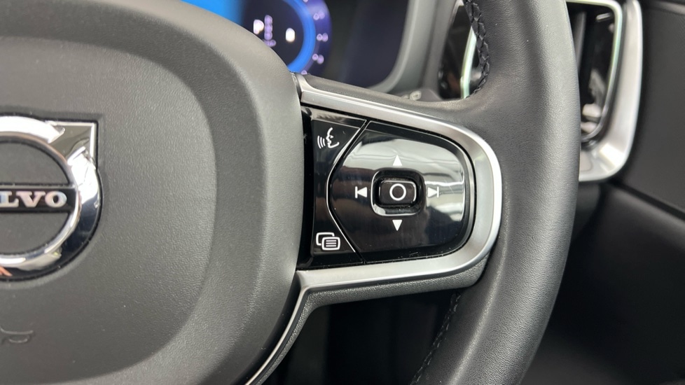 Used Volvo V60 2023 for sale - 76556837: Photo 22