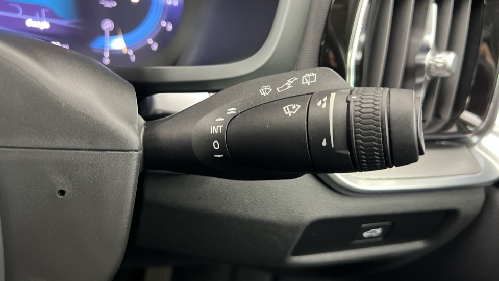 Used Volvo V60 2023 for sale - 76556837: Photo 23