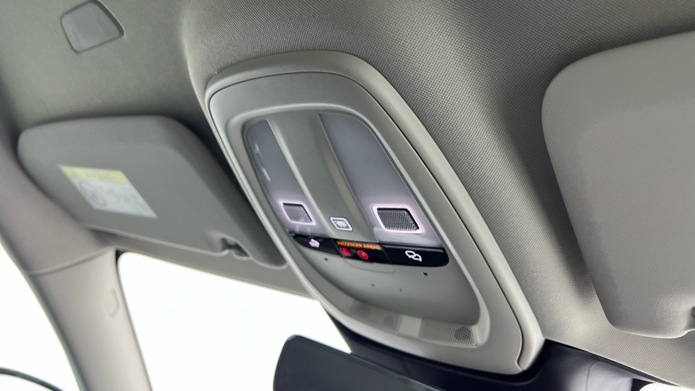 Used Volvo V60 2023 for sale - 76556837: Photo 28