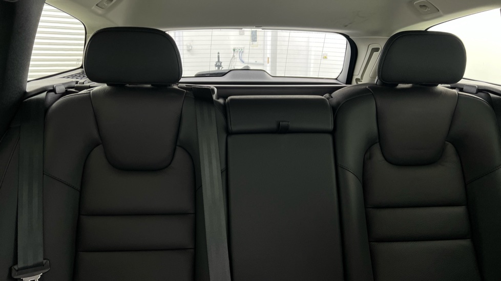 Used Volvo V60 2023 for sale - 76556837: Photo 36