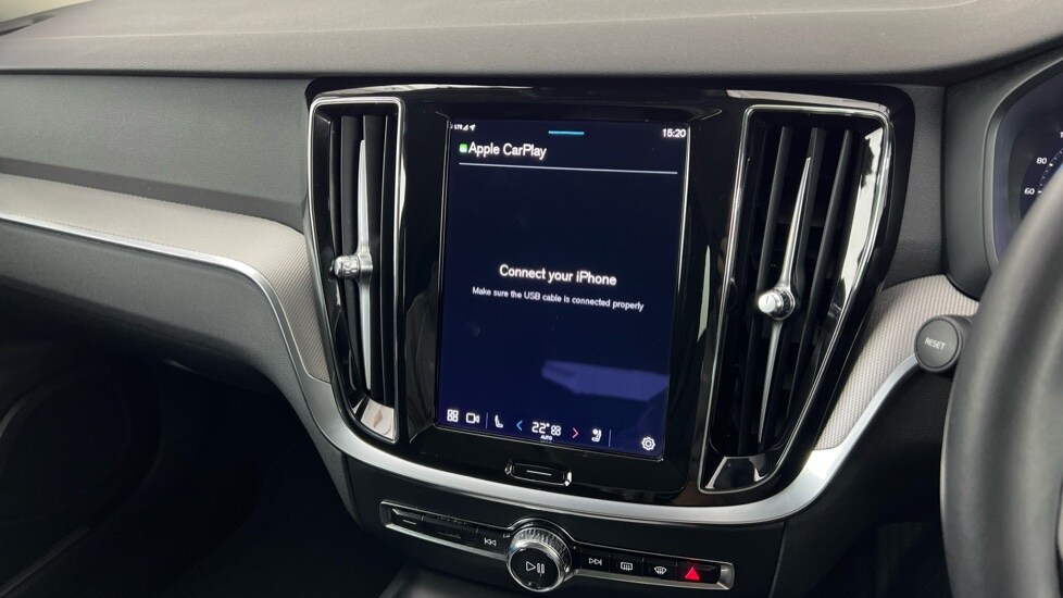 Used Volvo V60 2023 for sale - 76556837: Photo 45