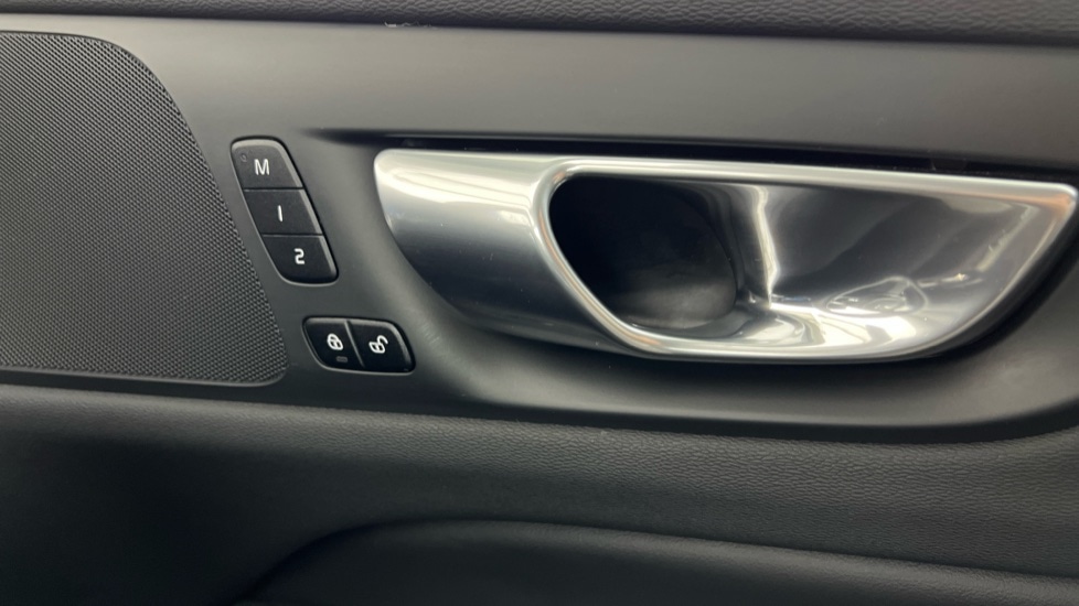 Used Volvo V60 2023 for sale - 76556837: Photo 52