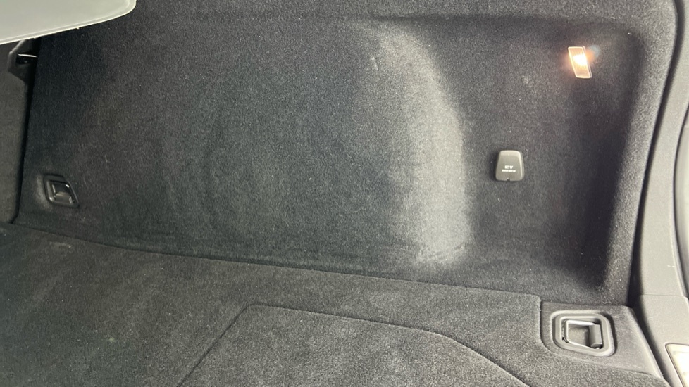 Used Volvo V60 2023 for sale - 76556837: Photo 56