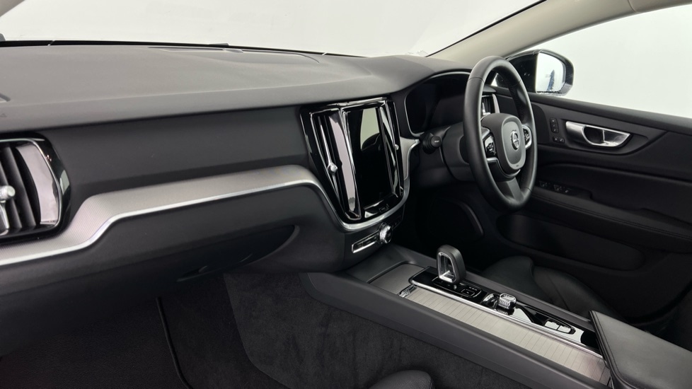 Used Volvo V60 2023 for sale - 76556837: Photo 59