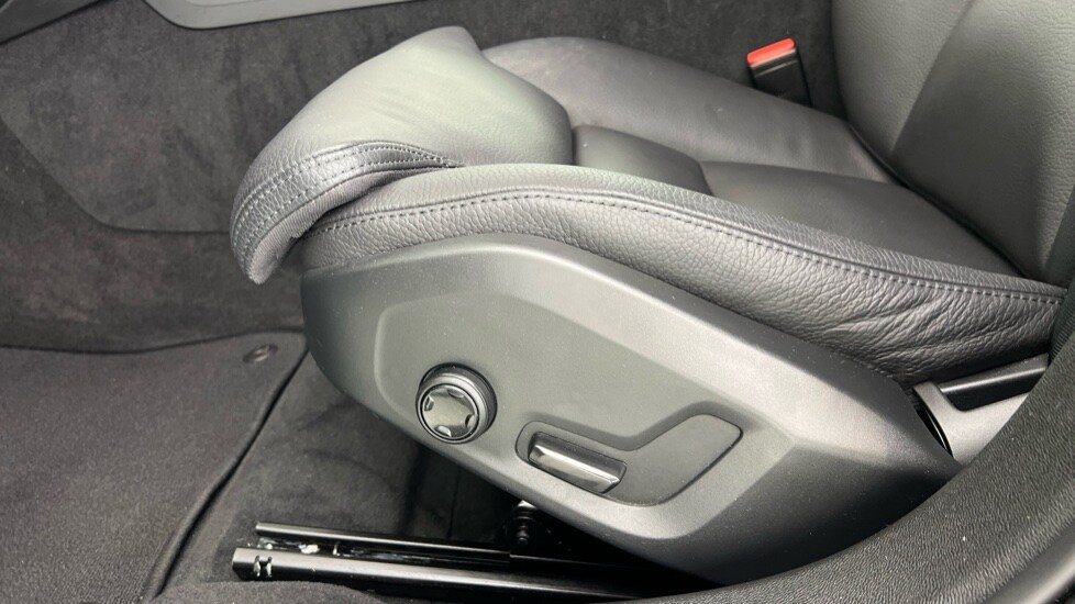 Used Volvo V60 2023 for sale - 76556837: Photo 61