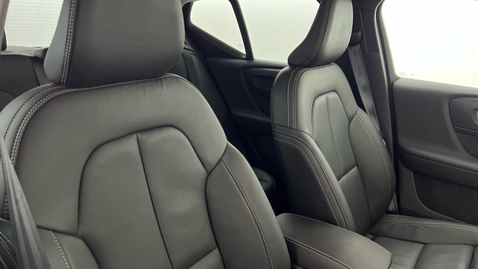 Used Volvo XC40 2024 for sale - 77660363: Photo 38