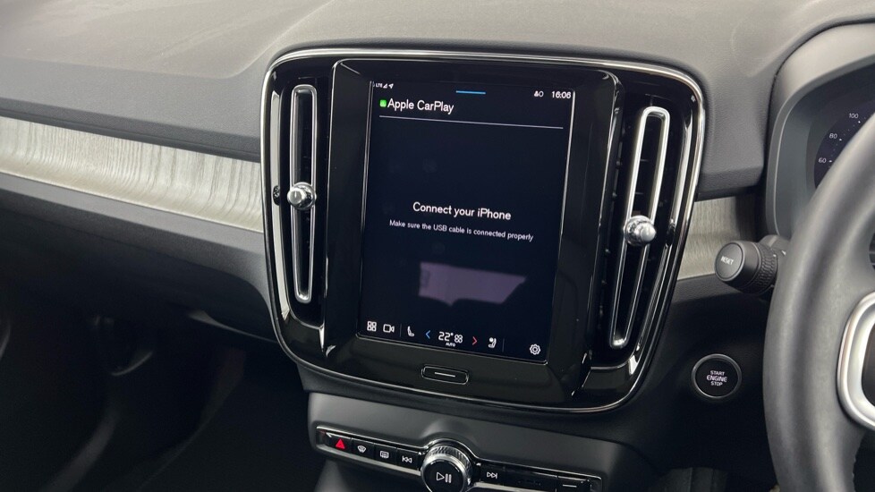 Used Volvo XC40 2024 for sale - 77660363: Photo 45