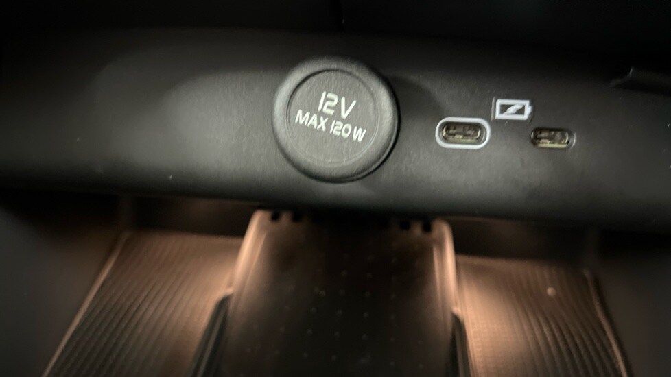 Used Volvo XC40 2024 for sale - 77660363: Photo 52