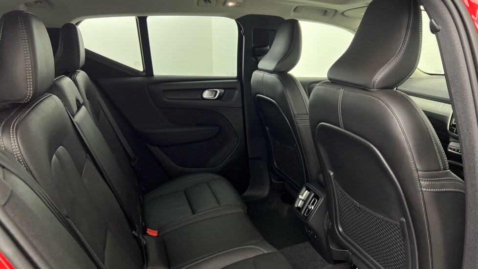 Used Volvo XC40 2024 for sale - 77660363: Photo 6