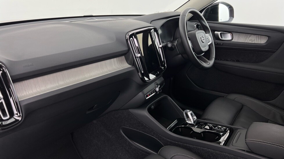 Used Volvo XC40 2024 for sale - 77660363: Photo 61