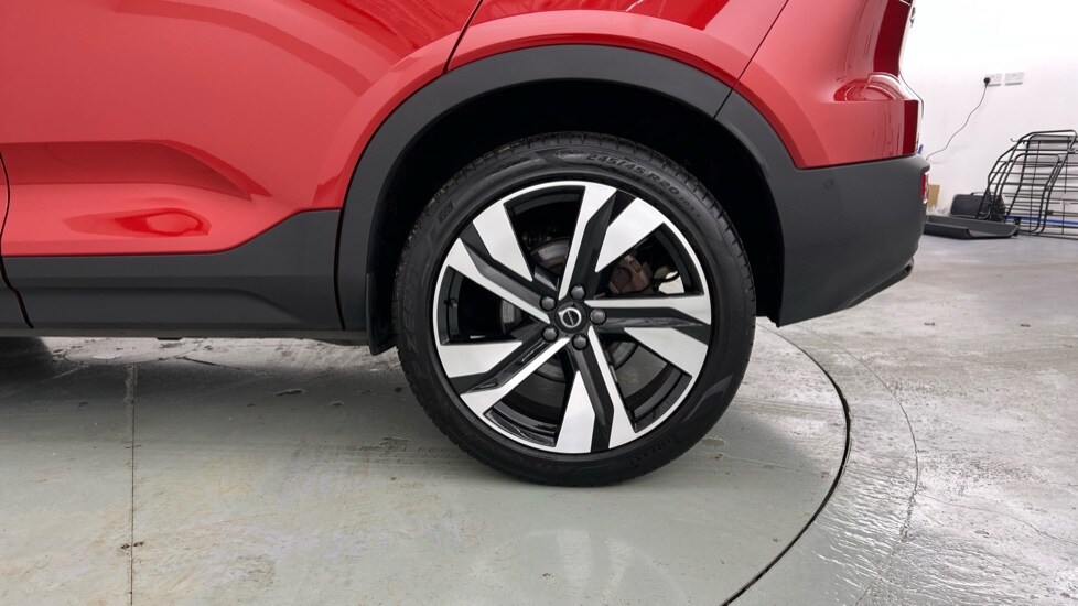 Used Volvo XC40 2024 for sale - 77660363: Photo 64