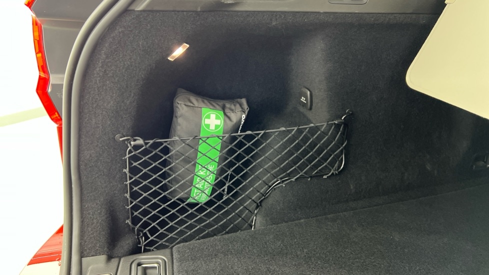 Used Volvo XC60 2023 for sale - 76523666: Photo 54