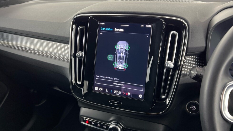 Used Volvo XC40 2024 for sale - 77710920: Photo 14