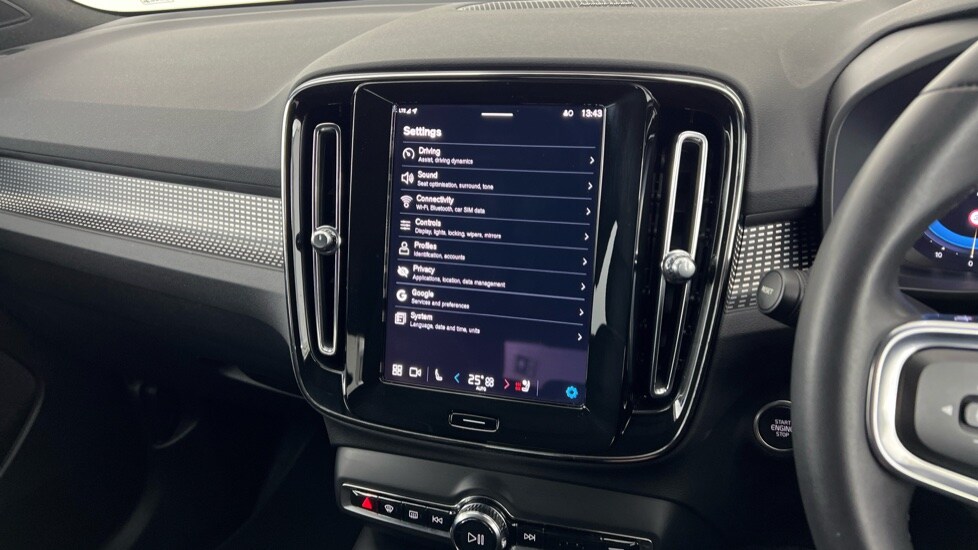 Used Volvo XC40 2024 for sale - 77710920: Photo 17