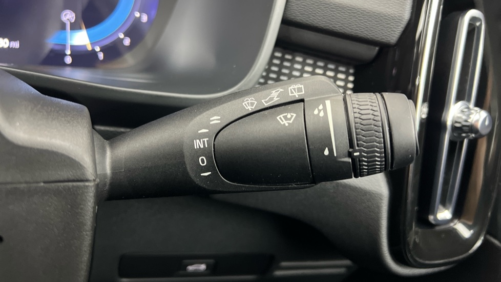 Used Volvo XC40 2024 for sale - 77710920: Photo 23