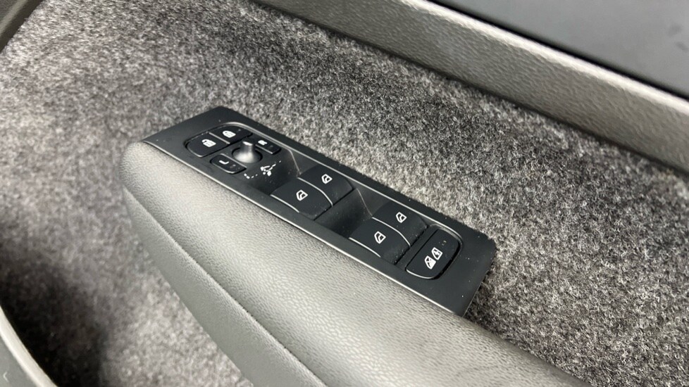 Used Volvo XC40 2024 for sale - 77710920: Photo 24