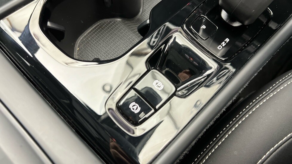 Used Volvo XC40 2024 for sale - 77710920: Photo 27