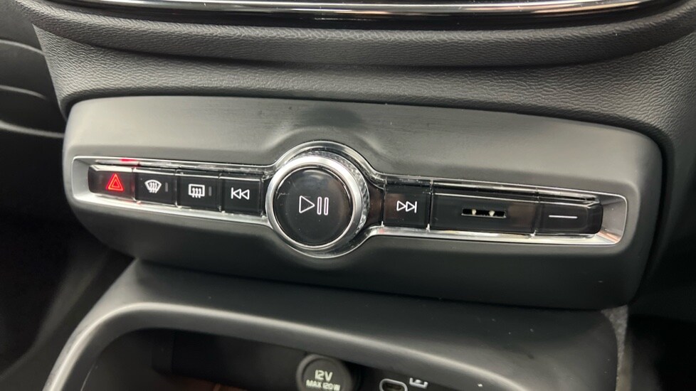 Used Volvo XC40 2024 for sale - 77710920: Photo 51