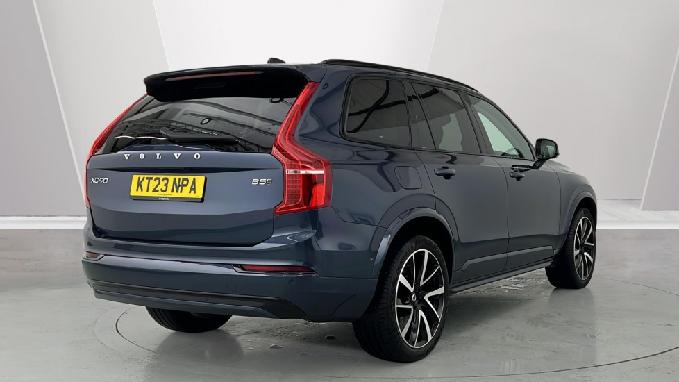Used Volvo XC90 2023 for sale - 76861688: Photo 2