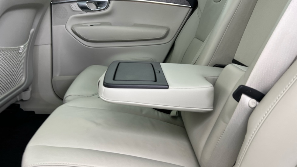 Used Volvo XC90 2023 for sale - 76861688: Photo 34