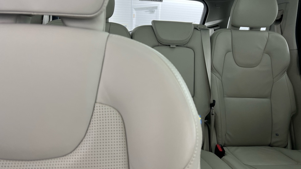 Used Volvo XC90 2023 for sale - 76861688: Photo 37