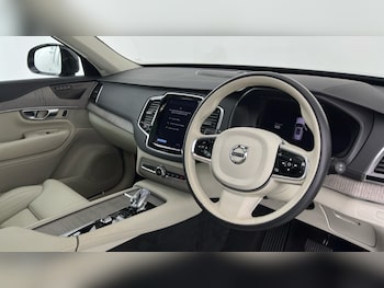 Used Volvo XC90 2023 for sale - 76861688: Photo