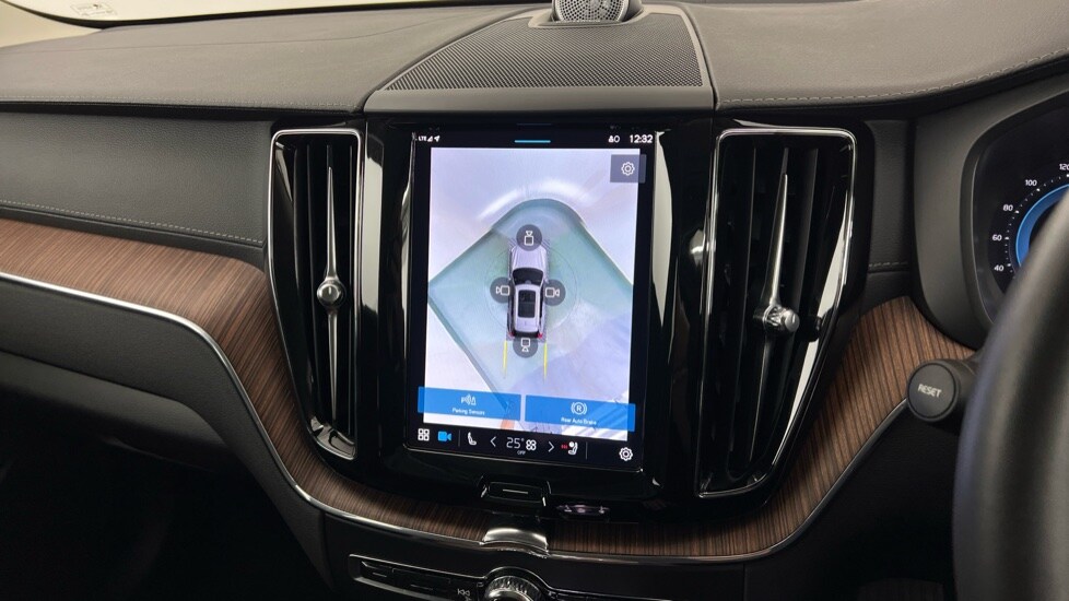 Used Volvo XC60 2023 for sale - 76168788: Photo 19