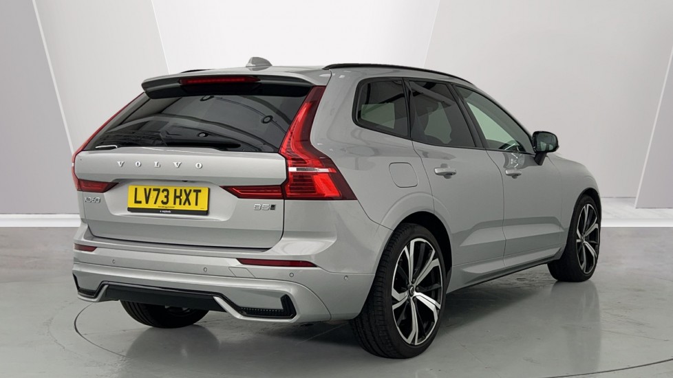 Used Volvo XC60 2023 for sale - 76168788: Photo 2