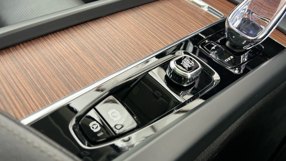 Used Volvo XC60 2023 for sale - 76168788: Photo 27