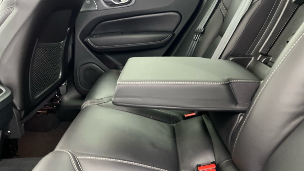 Used Volvo XC60 2023 for sale - 76168788: Photo 34