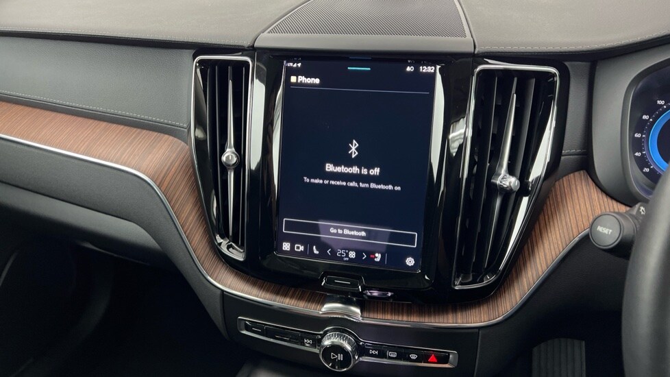 Used Volvo XC60 2023 for sale - 76168788: Photo 42