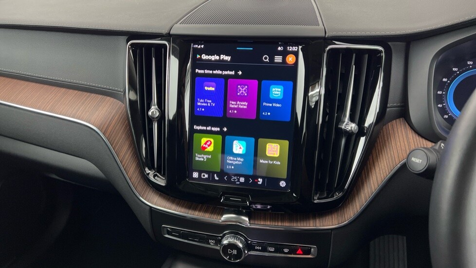 Used Volvo XC60 2023 for sale - 76168788: Photo 45