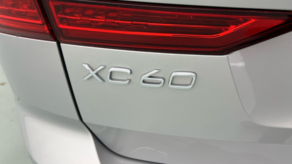 Used Volvo XC60 2023 for sale - 76168788: Photo 53