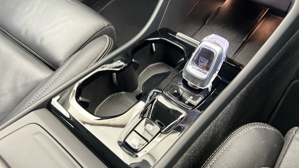 Used Volvo XC40 2023 for sale - 76540066: Photo 25