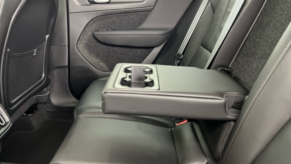 Used Volvo XC40 2023 for sale - 76540066: Photo 34