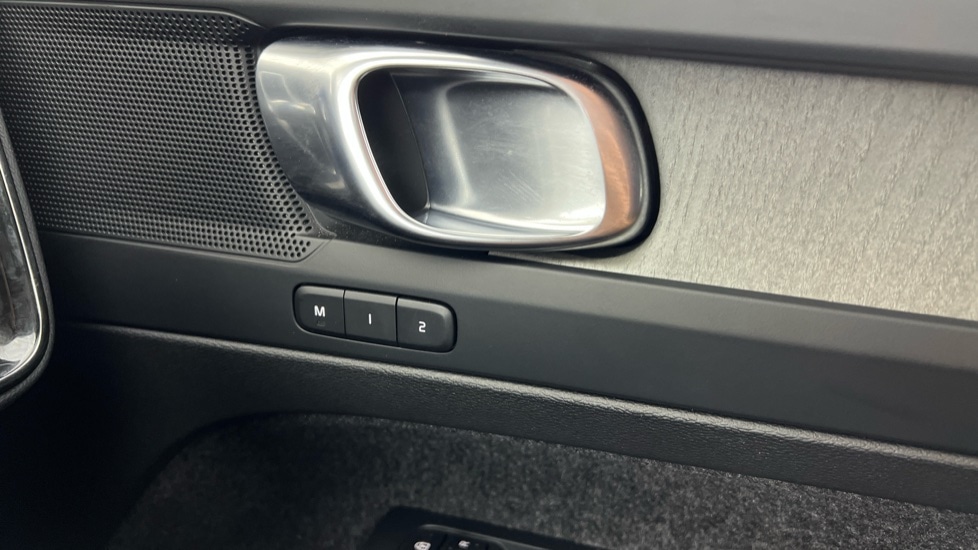 Used Volvo XC40 2023 for sale - 76540066: Photo 52