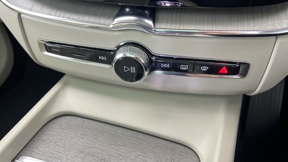 Used Volvo XC60 2023 for sale - 77755725: Photo 52