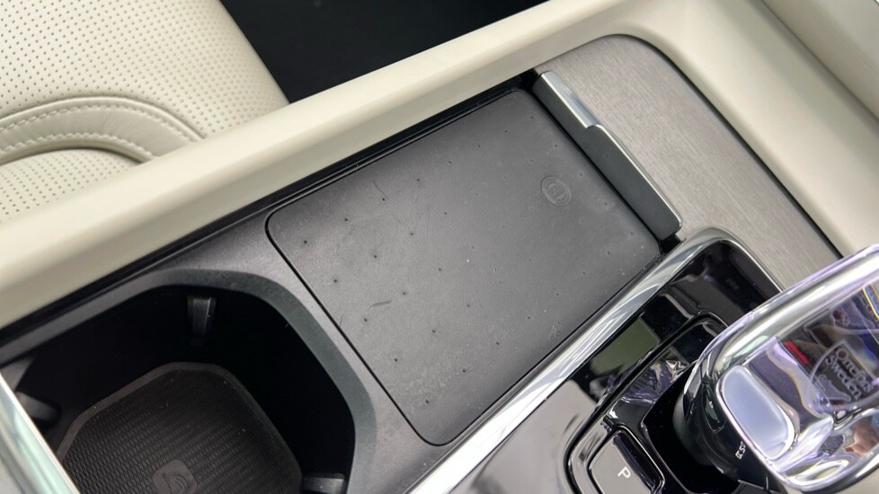 Used Volvo XC60 2023 for sale - 77755725: Photo 53