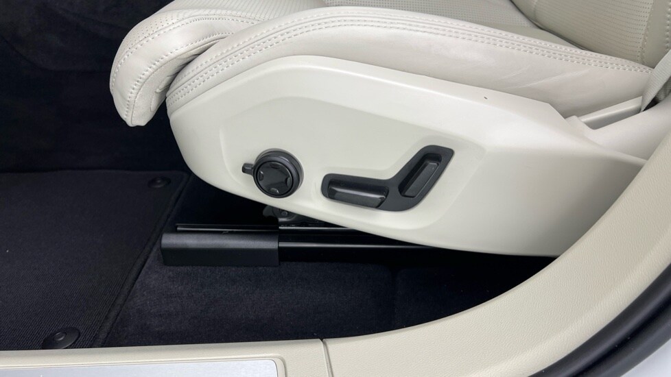 Used Volvo XC60 2023 for sale - 77755725: Photo 66