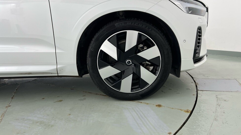 Used Volvo XC60 2023 for sale - 77755725: Photo 70