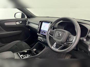 Used Volvo XC40 2025 for sale - 78948567: Photo