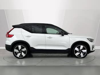 Used Volvo XC40 2023 for sale - 79811977: Photo