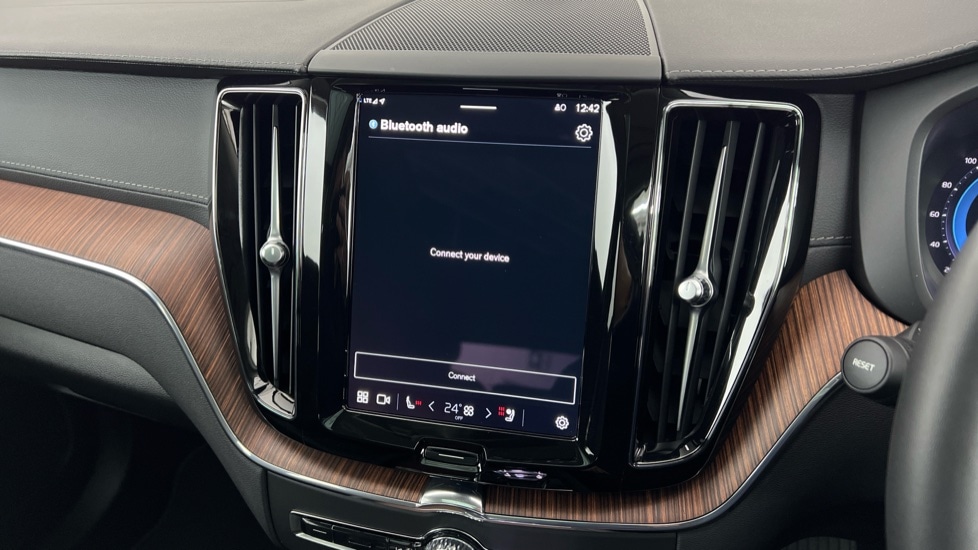 Used Volvo XC60 2024 for sale - 77133855: Photo 42