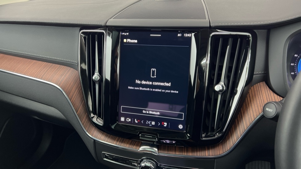 Used Volvo XC60 2024 for sale - 77133855: Photo 44